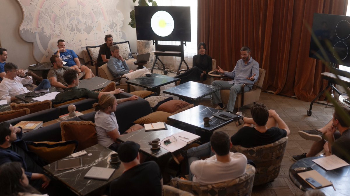 matt_gray_'s tweet image. I’m 34.

When I was young, I had no idea how to lead people.

Then, I discovered Conscious Leadership.

Here’s how it works: