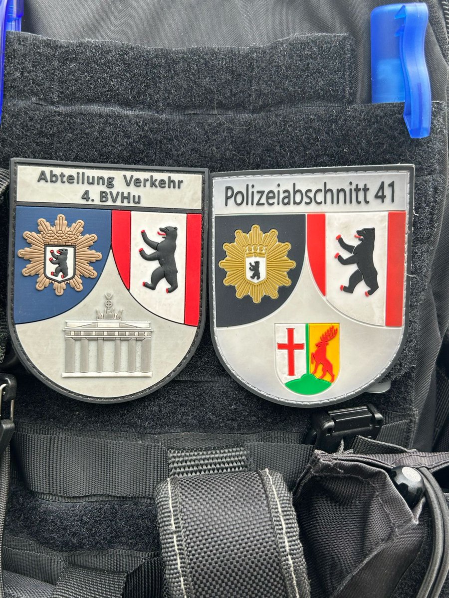 polizeiberlin's tweet image. Gestern kontrollierte unser #A41 von 17 bis 19 Uhr gemeinsam mit unserer 4. #BVHu Fahrzeuge in #Schöneberg. 
Ergebnis:
➡️3 FahrzeugführerInnen positiv auf Btm getestet
➡️14 FahrzeugführerInnen zu schnell
(Höchstwert 57 bei erlaubten 30 km/h)

^tsm