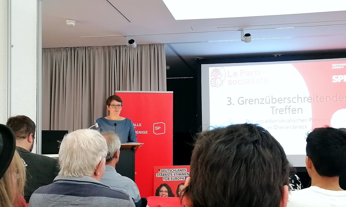 Melanie Eberhard (@eberhardmelanie) on Twitter photo Am heutigen grenzüberschreitenden Treffen der sozialdemokratischen Parteien im Dreiländereck, verdeutlicht <a href="/LisaMathys/">Lisa Mathys.</a>, dass wir uns gemeinsam für eine starke, soziale Region und ein solidarisches Europa einsetzen. Am heutigen grenzüberschreitenden Treffen der sozialdemokratischen Parteien im Dreiländereck, verdeutlicht <a href="/LisaMathys/">Lisa Mathys.</a>, dass wir uns gemeinsam für eine starke, soziale Region und ein solidarisches Europa einsetzen.