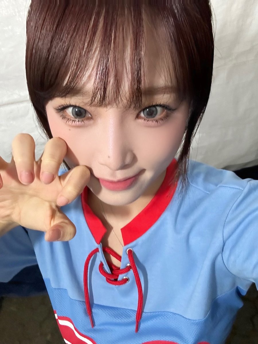 최예나 tweet media