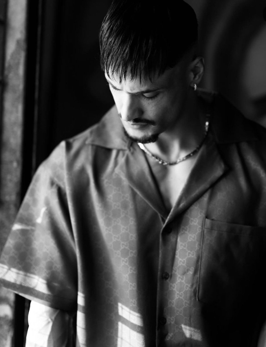 zarashk16's tweet photo. His New Look for KKK is just sooo good, different but he looks a gentleman with a fierce in his eyes ! :)
(⁠๑⁠♡⁠⌓⁠♡⁠๑⁠)

Do you Agree ? https://t.co/EIF2OsuQBt