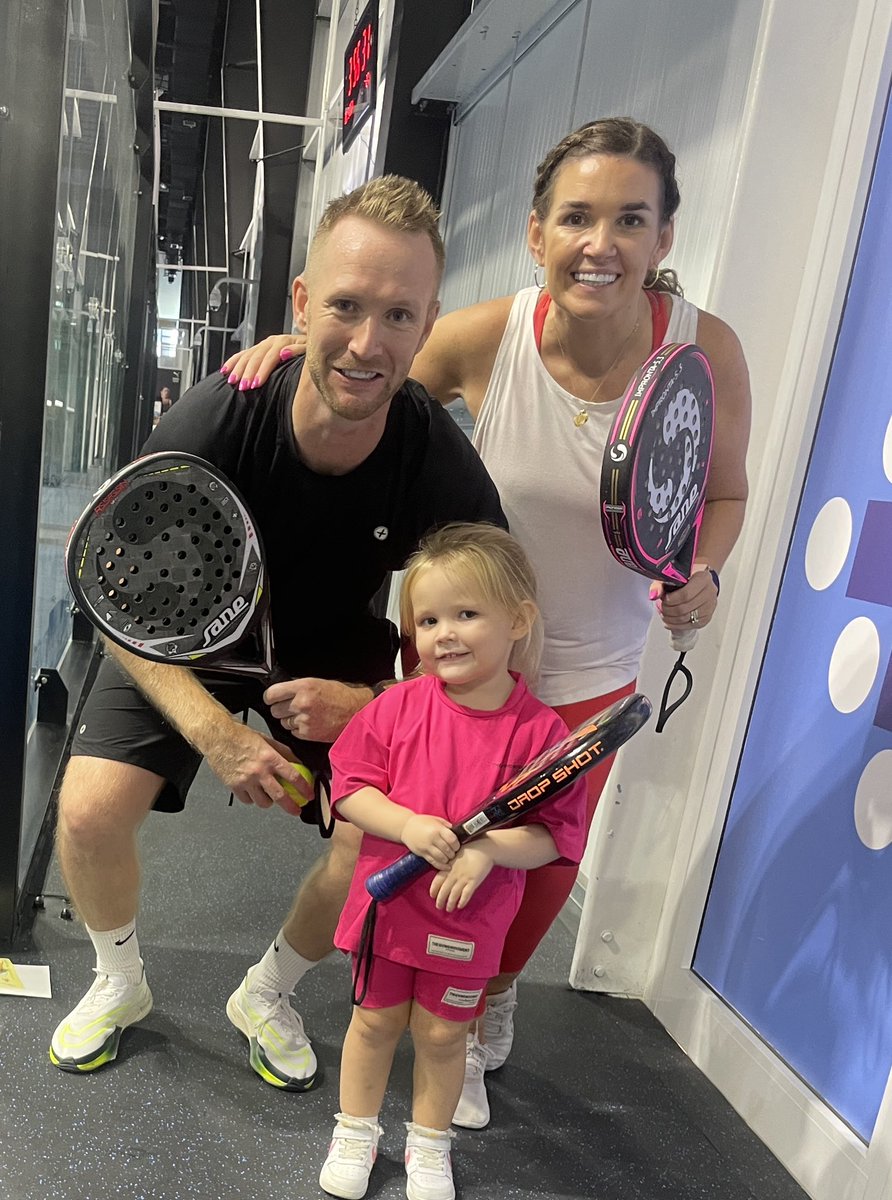 Amy Carroll tweet media