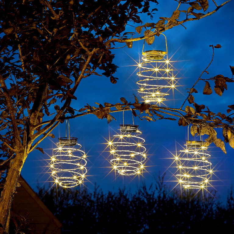 Light up your #BankHoliday festivities! Illuminate your outdoor space with our incredible 4 for 3 sale on solar lights🌙 
Hurry, this sparkling deal ends on June 3rd! Get yours now at #B&Q. #OutdoorLiving #GardenGlow