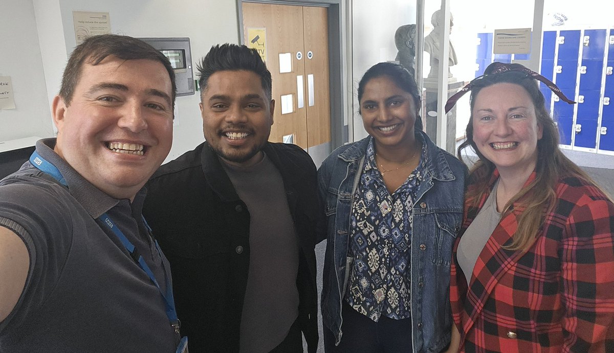Lovely to have lunch with Kenny & Leah from @LCHNHSTrust at #ScouseSchool and hear their story! They both come from different parts of India and become international NHS recruits and met in Liverpool! They are now planning their wedding and looking forward to having #Scouse kids