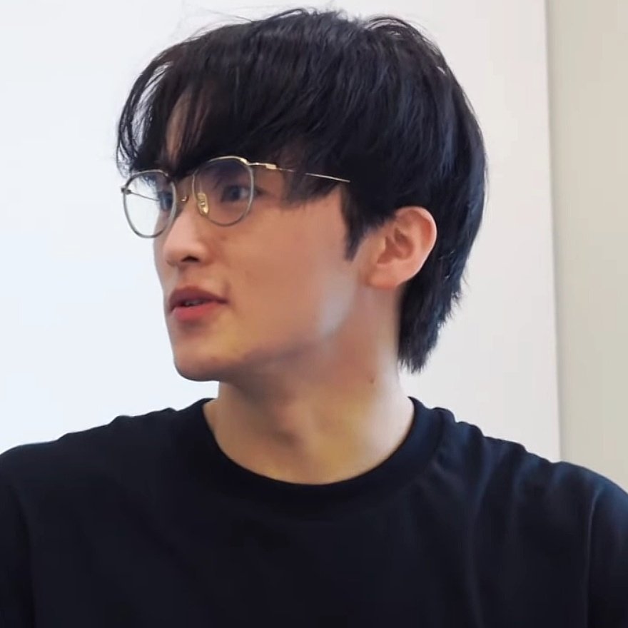 anythingforlmk's tweet image. Heart just skipped a beat.