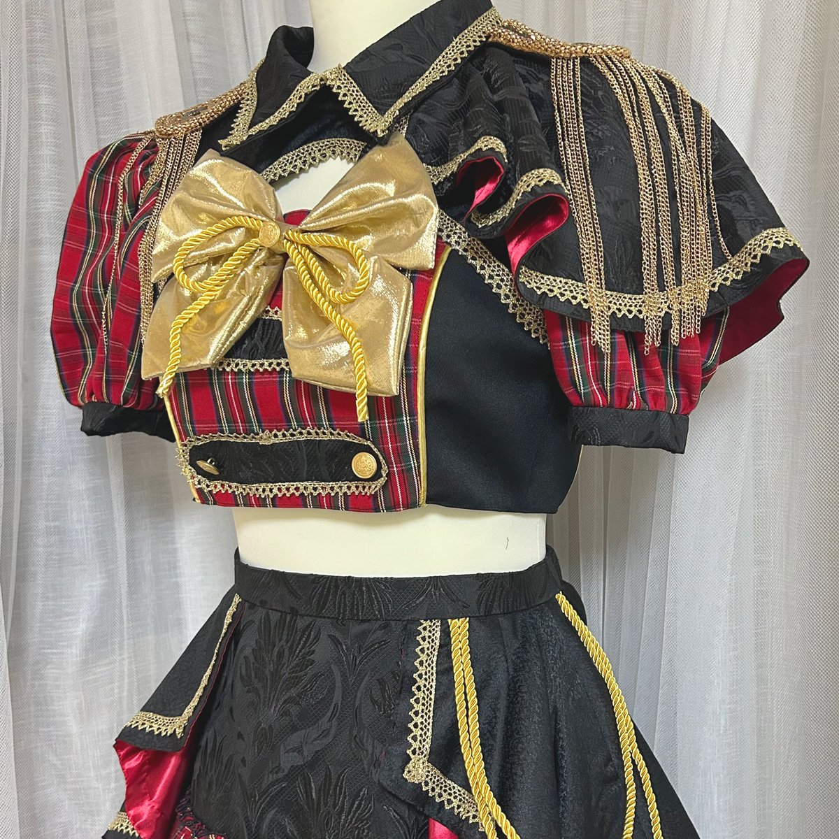 よし子ちゃんの生誕祭衣装製作させて頂きました❤️
王道赤チェックの軍服アレンジ♬.*ﾟ
とっても似合ってて可愛い♡お誕生日おめでとうございます✊🏻