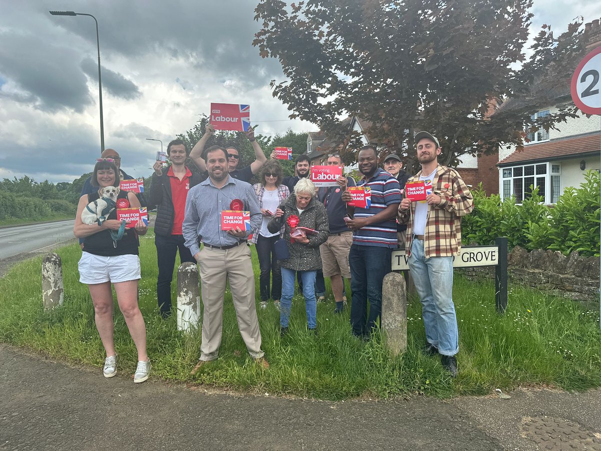 Fabulous @BanburyLabour team in Adderbury this morning. Residents turning to Labour as the best bet to remove the Conservatives in Banbury and the country.