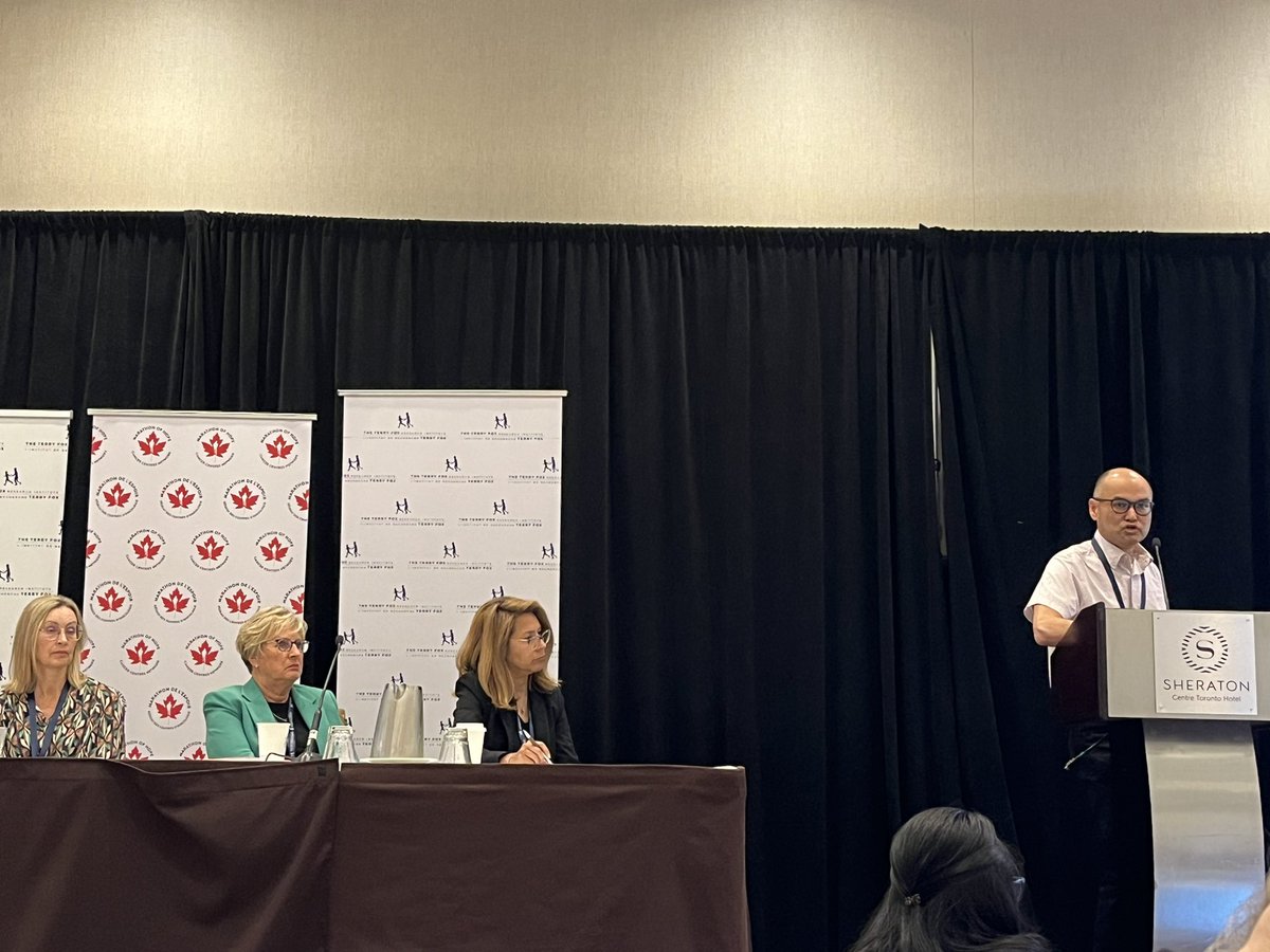 marathonofhope's tweet photo. Day 2 of #TFRI10SM is off to a great start!

Drs. Julian Lum and Marianne Koritzinsky, who lead two @tfri_research projects, deliver talks on cell plasticity and the tumour microenvironment.

Like all sessions, this one is co-chaired by a member of our Patient Working Group. https://t.co/eCQHzHUTMz
