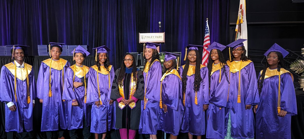 drbrunsonGO's tweet photo. I present our Top Ten Graduates of the Colin Powell Class of 2024! Congratulations to all our Eagles as they continue their journey into adulthood. 🙌🏾👏🏾🎓🎉 #graduates #thrivein159 https://t.co/iQmKlE22yx