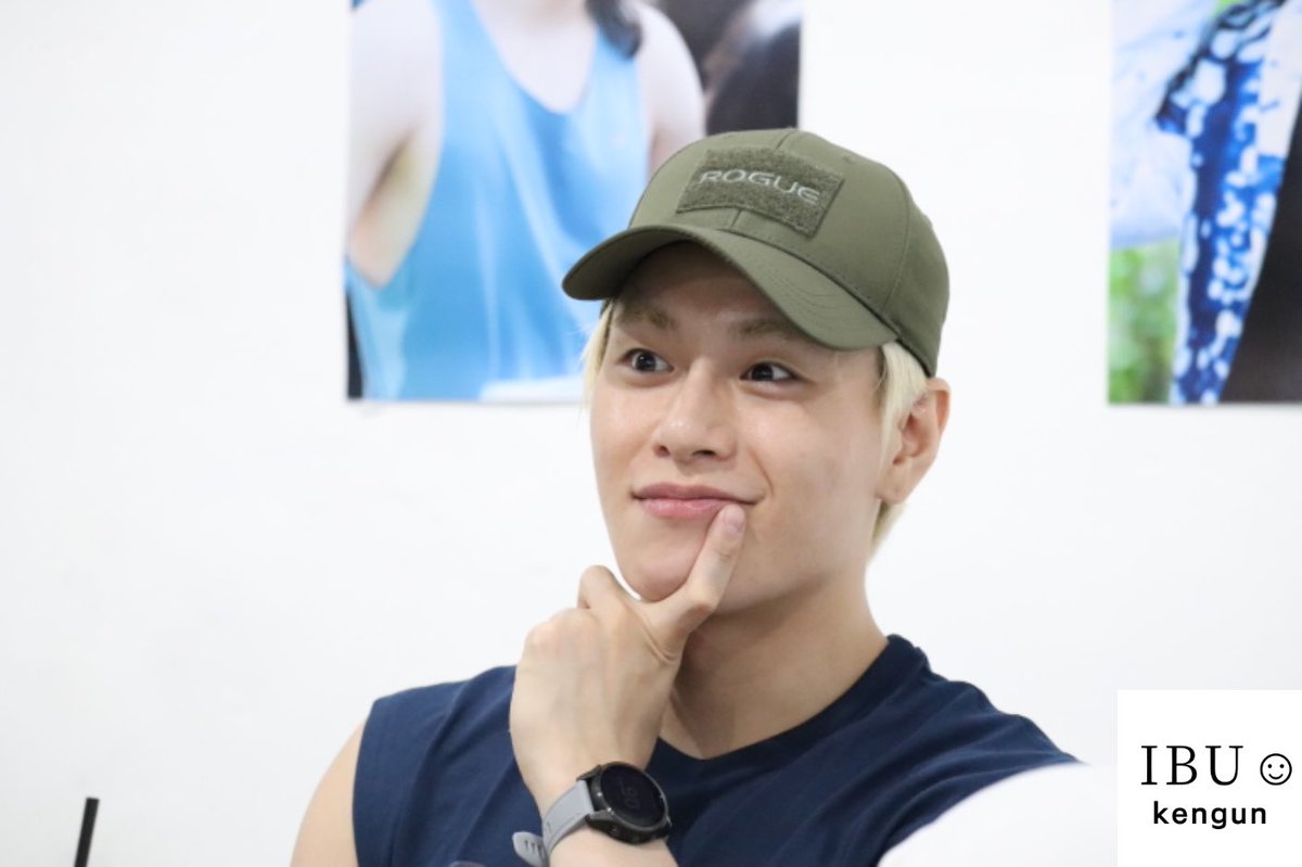 edward__bin's tweet photo. 20240523
생일축하🥳💪

#상균 #김상균
#kimsanggyun
#HAPPYSANGGYUNDAY_2024 https://t.co/hWKdWVnVTy