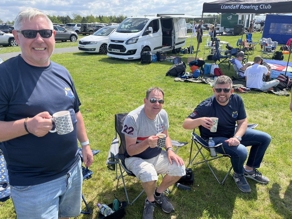 andyjbrook1977's tweet photo. Down at National SchOols Regatta, feeling very underfunded and insanely thirsty. @YorkshireTea southerners just don’t understand a good cuppa. Fancy helping out some brilliant junior rowers and some thirsty parents? #yorkshirepride #sponsorsneeded https://t.co/hqQdLzGD9a