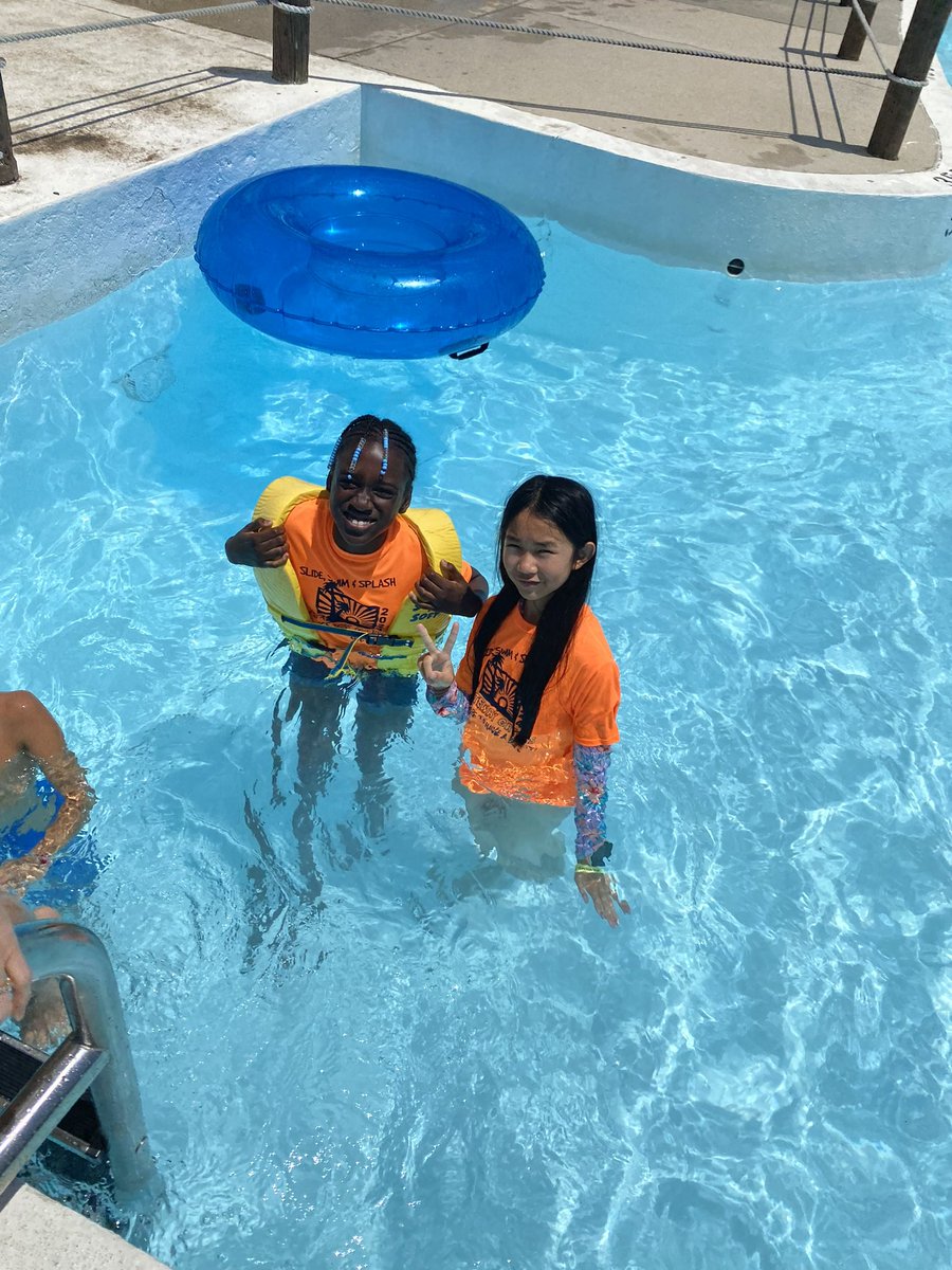 Gateway_Gators's tweet image. #GatewayGators🐊 5th grade end of year Sunsplash trip #LeeSchools
