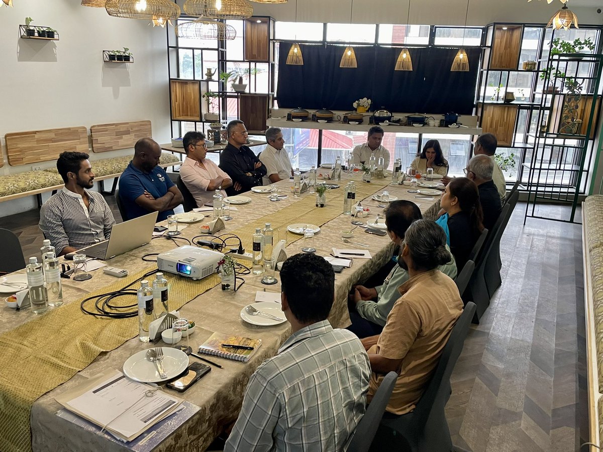 TheAvatarHotel1's tweet photo. Curated a wonderful interaction for the @DCDKOfficial who hosted @SalmaFahimIAS , Secy of Tourism GoK,  and members of the newly formed Coastal Tourism Council. We are confident the initiatives would lead to a balanced and sustainable Tourism outcome for the coastal districts. https://t.co/W6QrP4ctqu