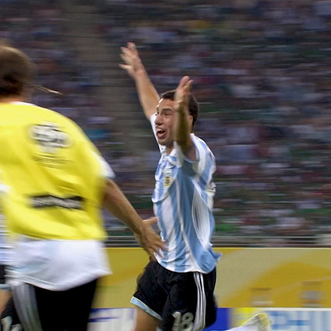 ماكسي رودريغيز ضد المكسيك في كأس العالم 2006 #كأس_العالم_مع_أوليه 