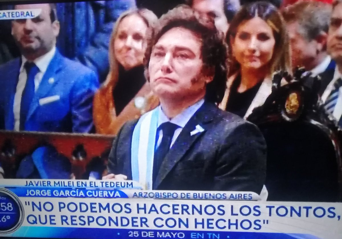 mgsegovia's tweet photo. Un 25 de 1810, en Argentina, Revolución de Mayo.
En el Tedeum se pidió que Dios nos cure y los que tienen el poder no se hagan los tontos
Viva la patria! 🇦🇷 https://t.co/h46lcESFgI