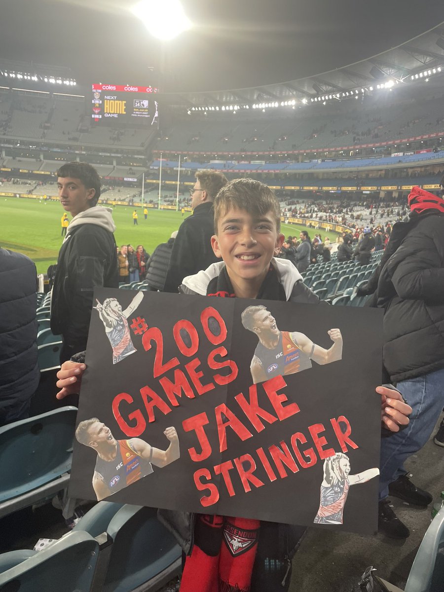 lowriema's tweet photo. @essendonfc Jake Stringer you made my nephew very happy https://t.co/divKWg4oAy