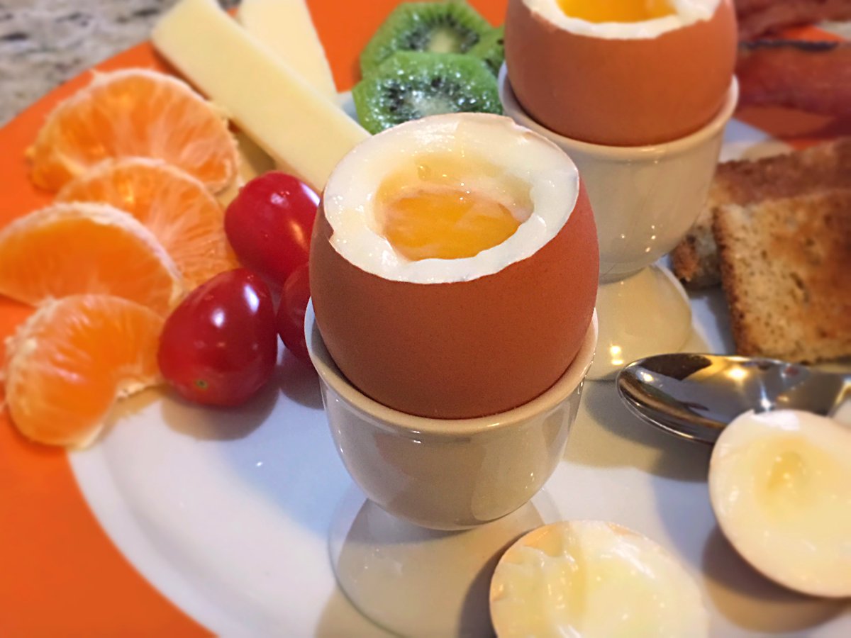 clubfoody1's tweet photo. Today is World #BreakfastDay
Soft Boiled Eggs... I ♥ them!
(check out my next posts👆 for more breakfast recipes 😋)
#YouTube📽️: https://t.co/bgnNNgP4Ut
#RECIPE ➡️: https://t.co/4H0DYEElqi
@EventGuideToday @DiningGuide2Day https://t.co/xPSrmZnRJ9