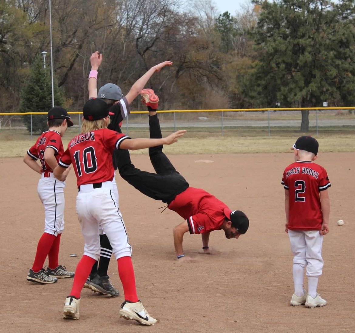 Coach_Taylor45's tweet image. A couple of my prior players are coming out to see Grayson and the Rebel 8U DAWGS play!

If you know my son AT ALL you can imagine how fired up he is to see some of his big bros.

In MOST cases the bonds we create while coaching will last a lifetime. 

#Gunit
#TeamTaylor
#boogs