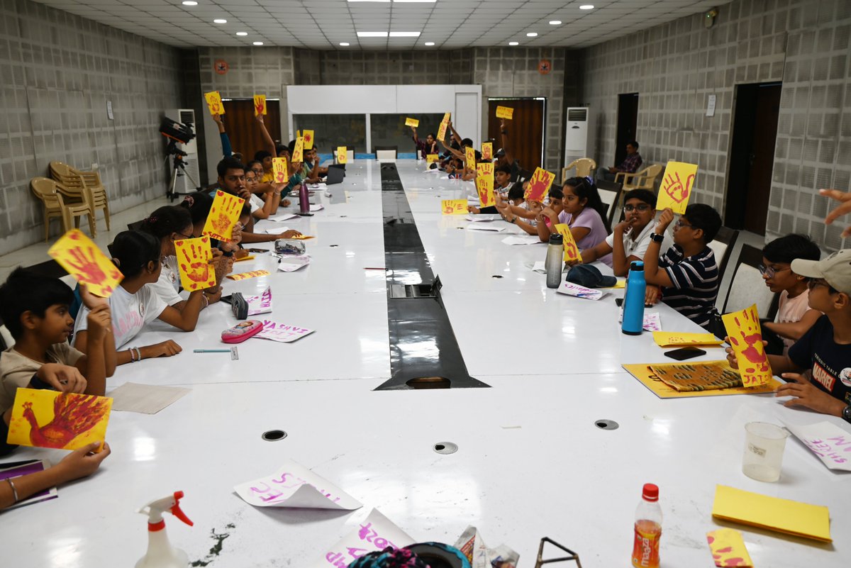 GujScienceCity's tweet image. Chemistry Came Alive: Students Experienced the Thrills of Scientific Discovery in the &apos;Wonders of Chemistry&apos; Workshop Held Under the #SummerScienceProgram at Gujarat Science City.
#chalosciencecity @indiadst @dstgujarat @jbvadar @InfoGujarat @drvrajesh