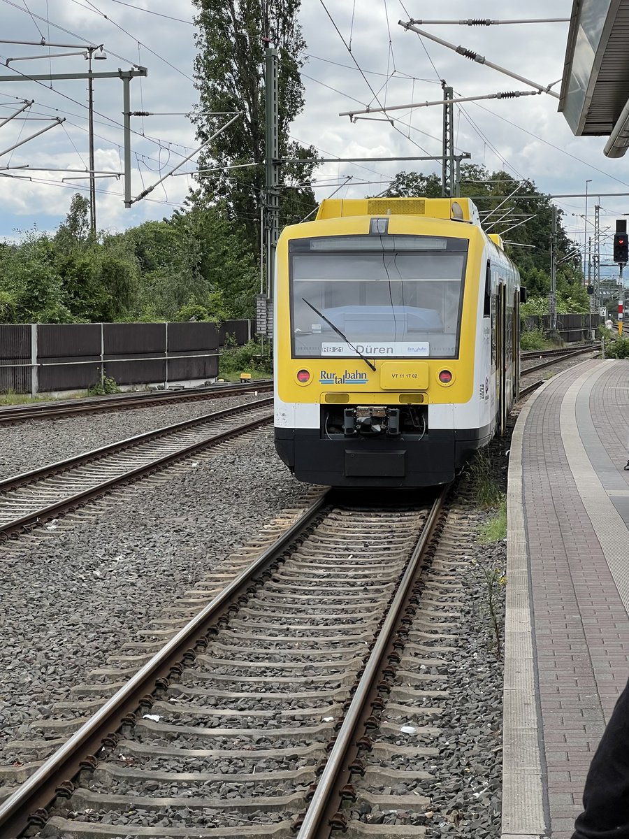 🎶„Rurtalbahn fährt für bweg-“🎶
oh nein doch nicht