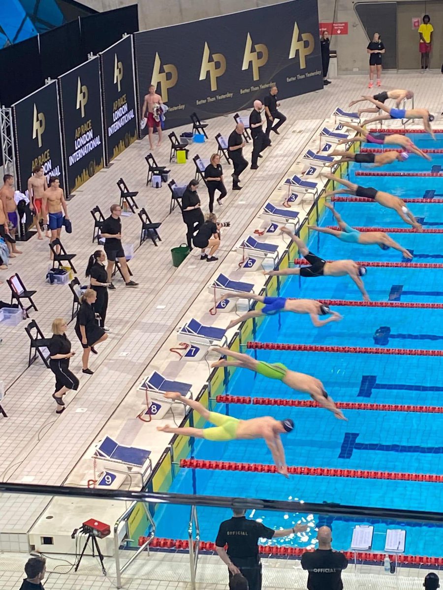 This weekend is also the AP International Race Weekend and a few of our swimmers have traveled up to London to watch and cheer on the swimmers!