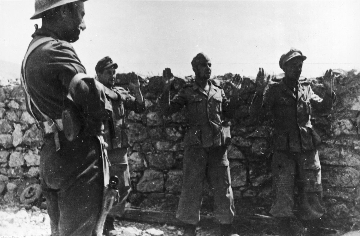 25.05.1944 r. - wydzielone z 2 Korpusu Polskiego Zgrupowanie 'Bob', pod dowództwem ppłk. Władysława Bobińskiego,opanowało miasteczko Piedimonte.