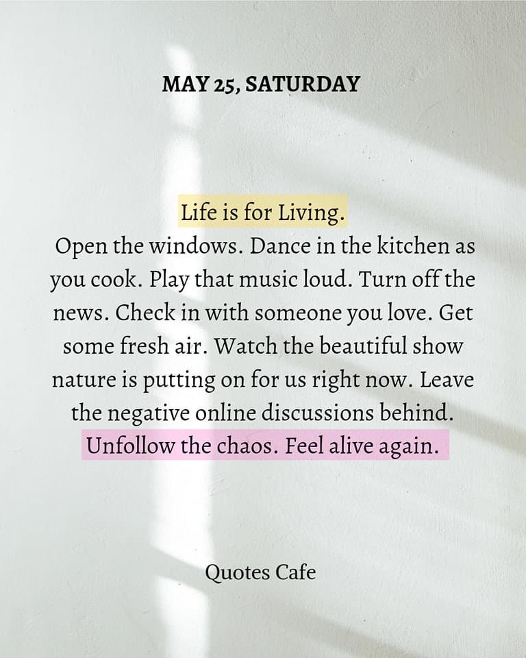 A message for today … Life is a great big canvas, and you should throw all the paint on it you can. Don’t hold back … live your todays. 👇