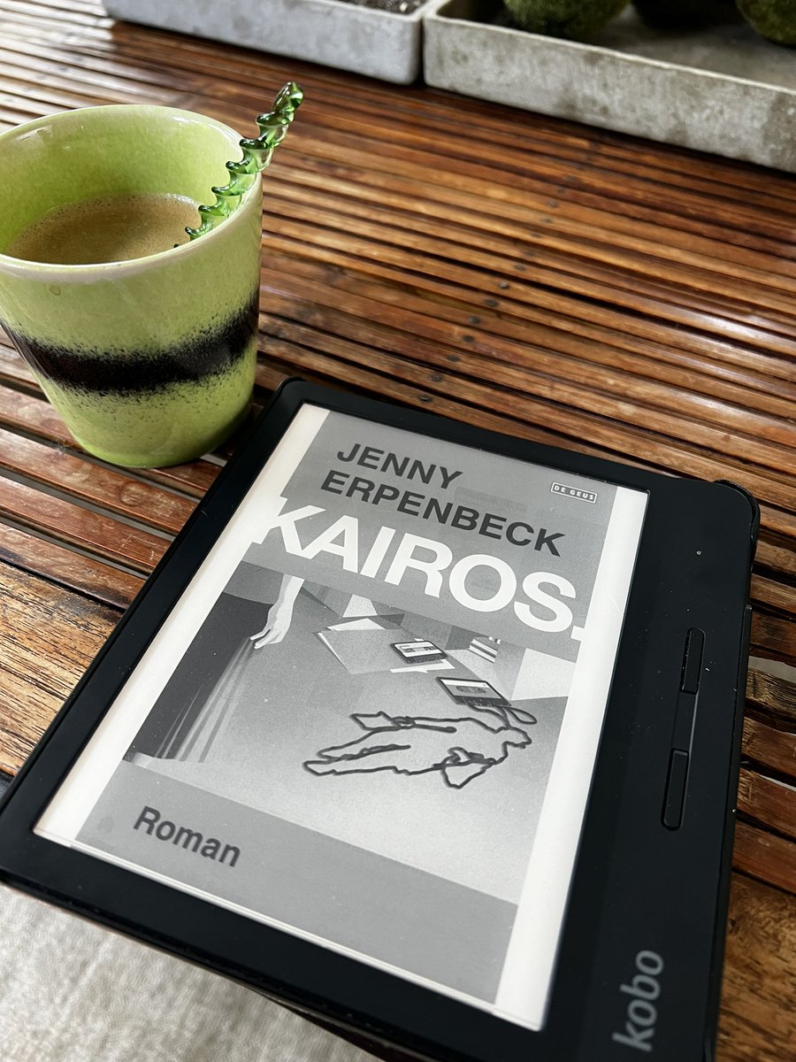 A rainy saterday is the perfect excuse for a turbulent love affair set against an even more turbulent change of society. 
#Kairos 
#InternationalBooker2024