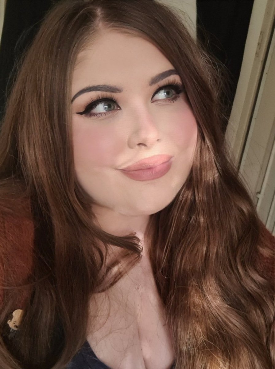 Take me to Hobbiton tweet media