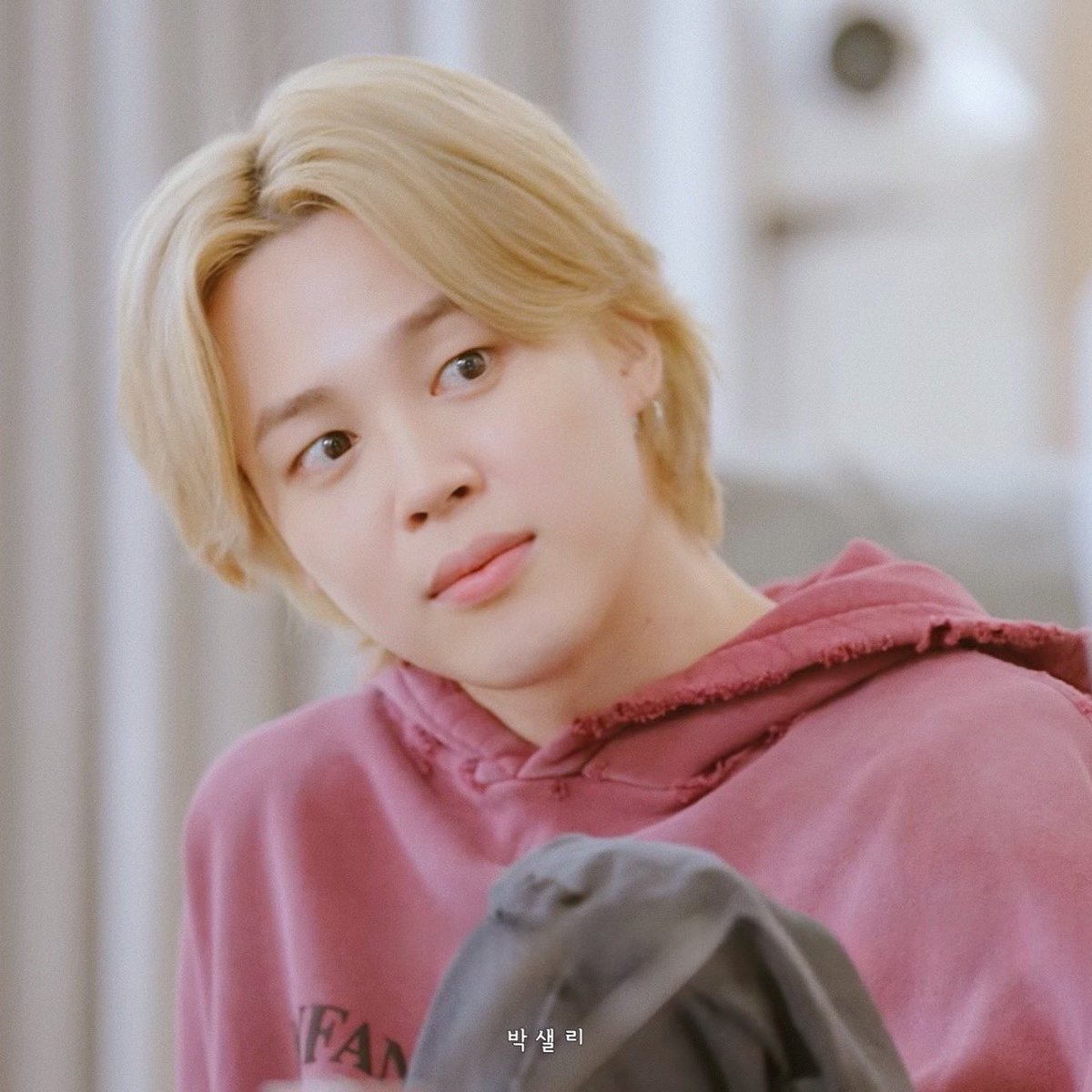 박샐리 tweet media