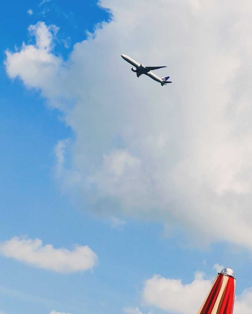 daimen_pape's tweet image. Chillout #beach #vacaciones #summer Foxx TV ❤️ have a nice weekend 🌞❤️