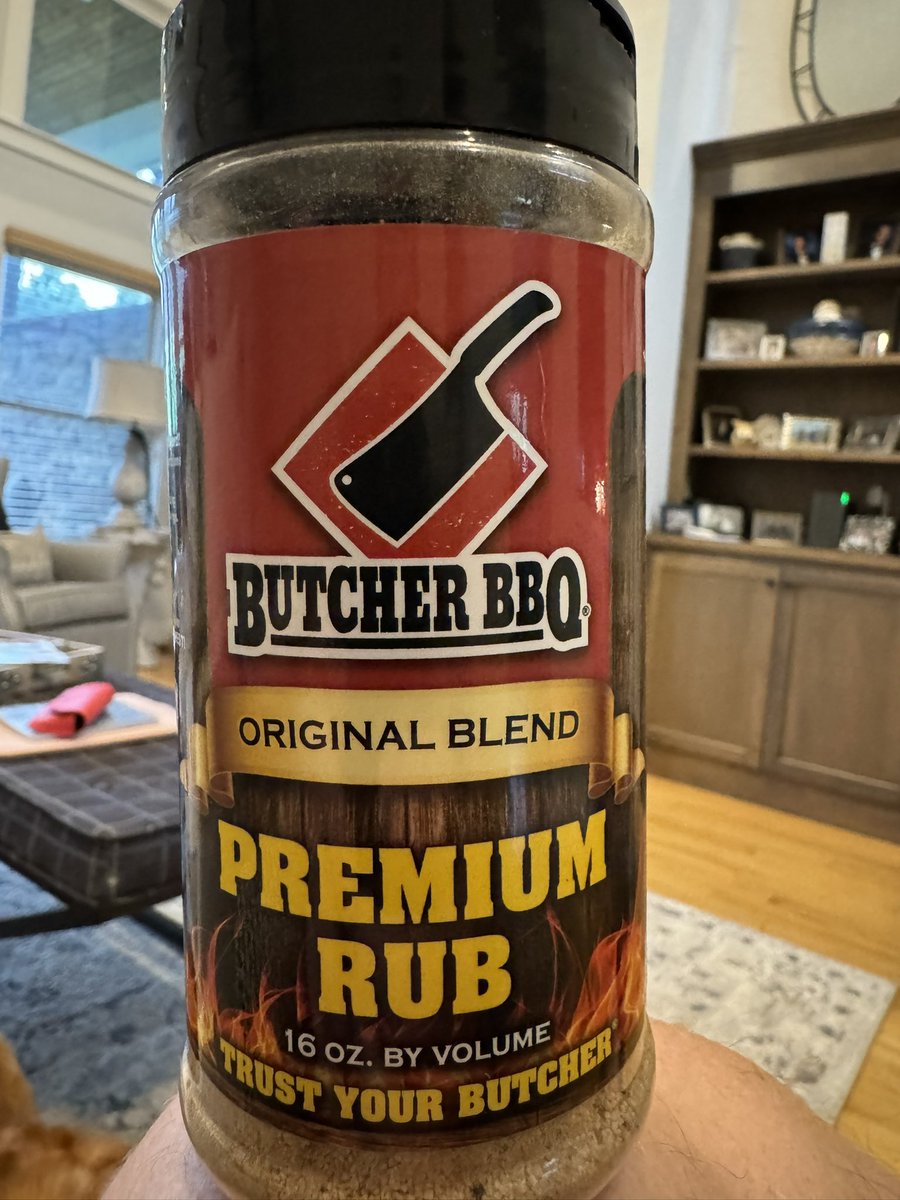 All you do is coat the Butt in yellow mustard. Apply rub liberally. I used BUTCHER BBQ original blend for the first time. It’s supposed to be sweet with a kick at the end. Smells great. I’ll bet it’s delicious. Use the @WeberGrills a Weber App to set and monitor the temp.