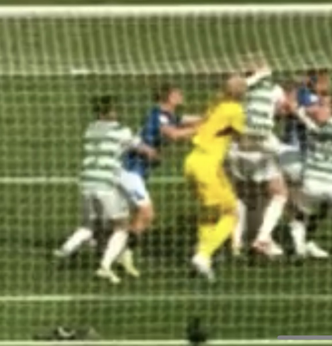 thelionbrand's tweet photo. The Rangers goal ruled out for this… just wow 😮 https://t.co/ejxoVvYhG3