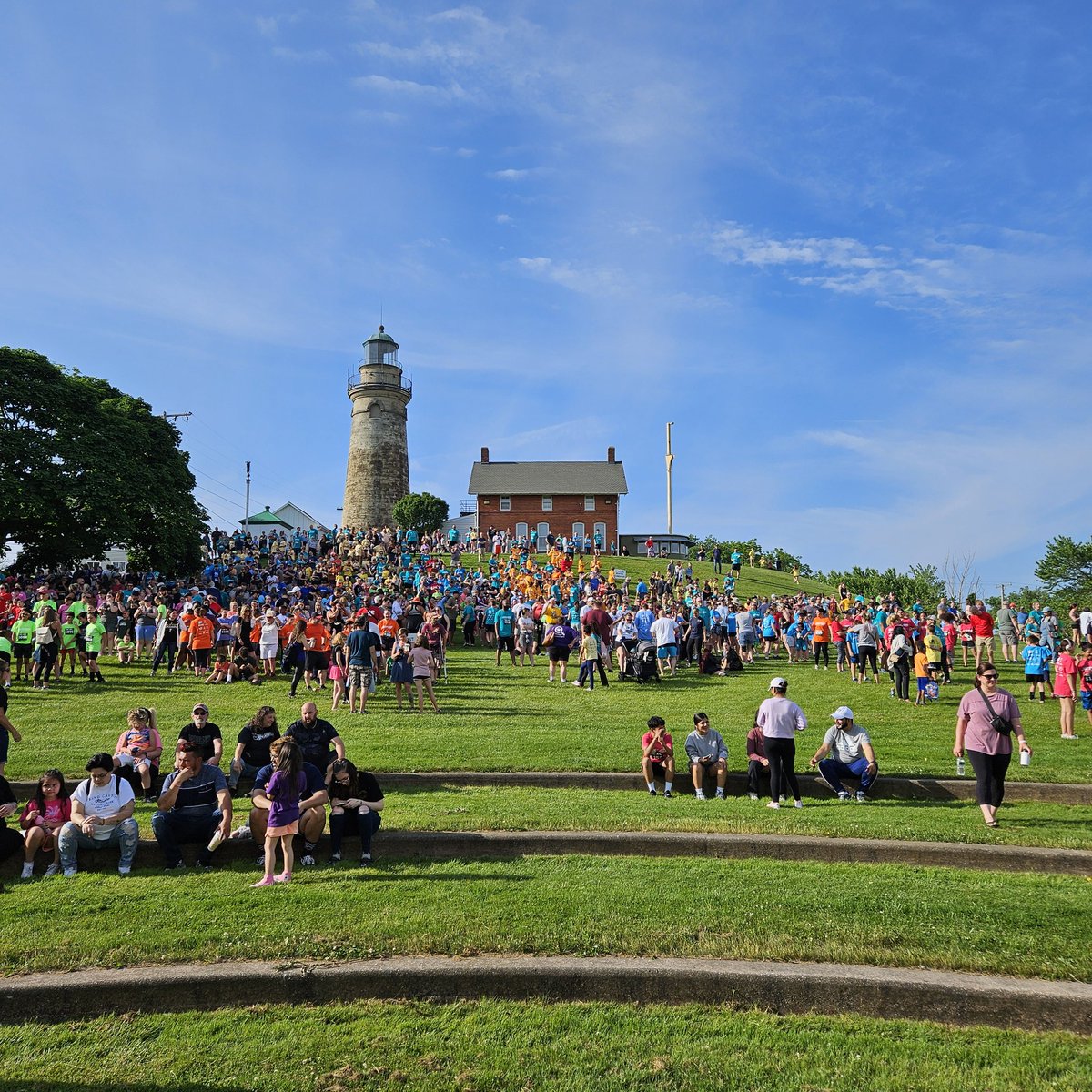 Mrs. Weber tweet media