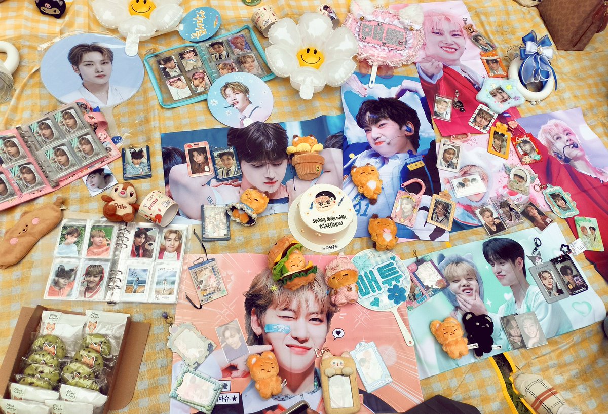 mattraestx's tweet photo. Thank you @SEOKMATTHEW_INA
Hari ini seru banget piknik cantik bareng seokryus dan zeroses🌻💛
Ketemu dedek mashu😙 dan foto bareng lagi sama kak @ReiZerose 💛
#SpringDatewithMatthew
#석매튜 #SEOKMATTHEW https://t.co/98QaGPfhHZ