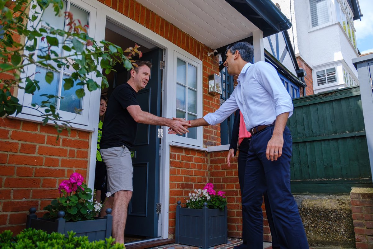 Rishi Sunak tweet media