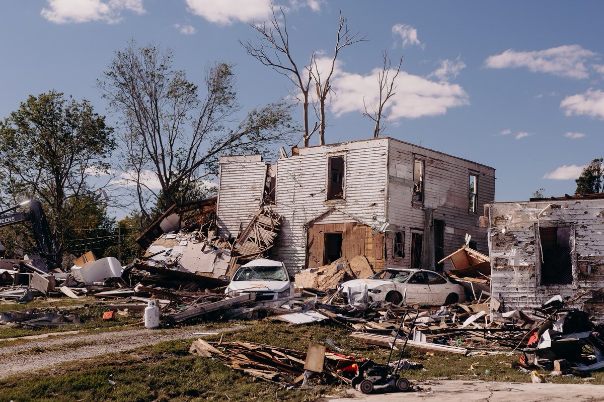 Our @SamaritansPurse teams are on the ground in Greenfield, Iowa, beginning to help families pick up the pieces after an EF4 tornado wiped out much of this small town. Early reports are that more than 150 homes were destroyed or badly damaged. Five people here were killed and