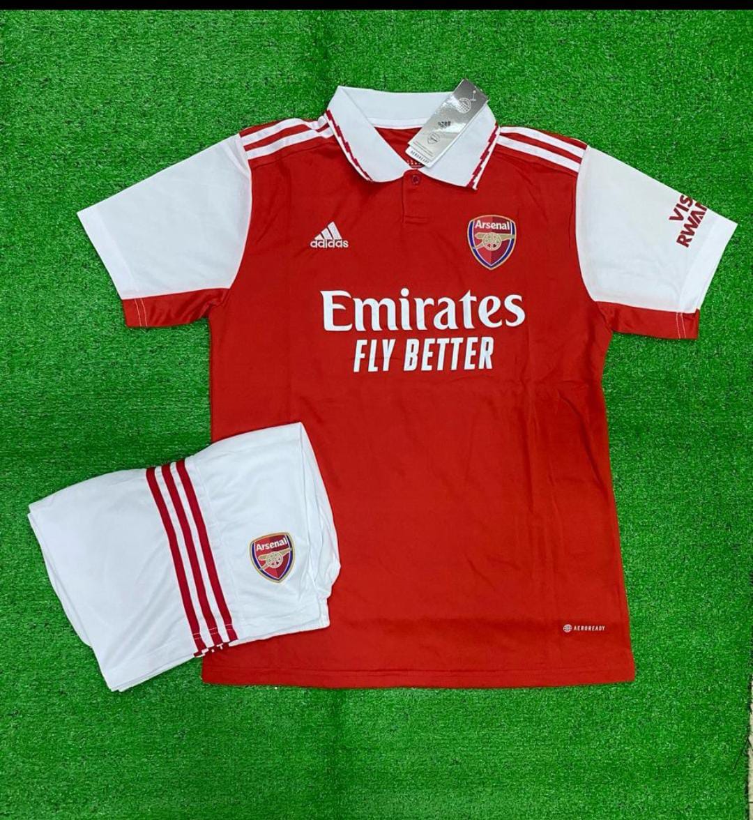 This both jerseys available with the best deal of the season 😍 DM us asap to order ✅ it's limited