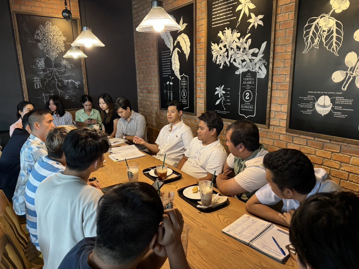puriwatMFP's tweet photo. Mass transportation in Bangkok topic with #Busfan network.
#puriwatmfp #ก้าวไกล #กรุงเทพเขต12 https://t.co/m2McfuktUF