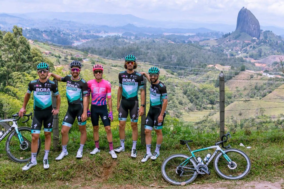 cachi_WilliamR's tweet photo. #ElgiroXRCN Peter Sagan entrenando en Antioquia con Rigo!!! https://t.co/16n8WKaeMK