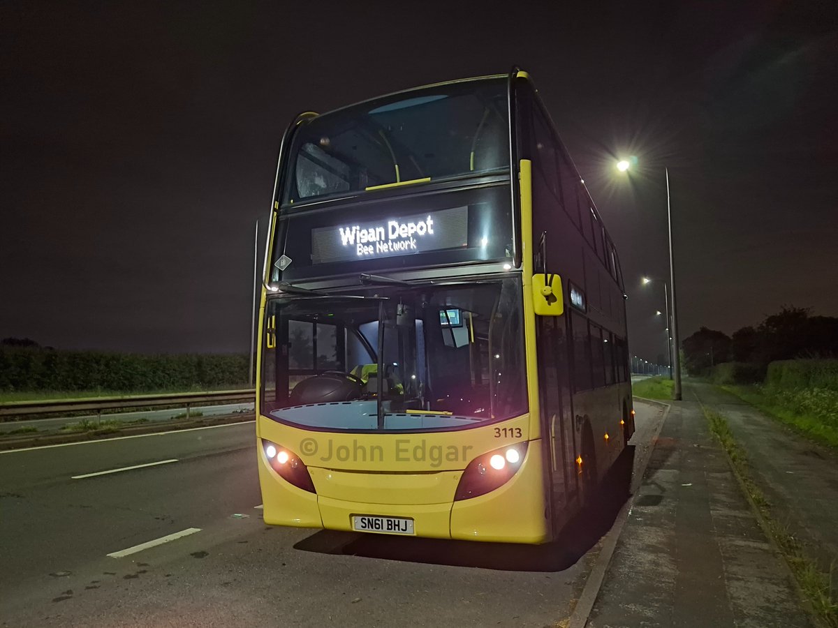 jspringviewer's tweet photo. Slower than a Streetdeck with a top speed of 40MPH, I give you (please take it) 3113 #WiganDepot #A580 #E400 #BeeNetwork https://t.co/QJBGXoCP5R