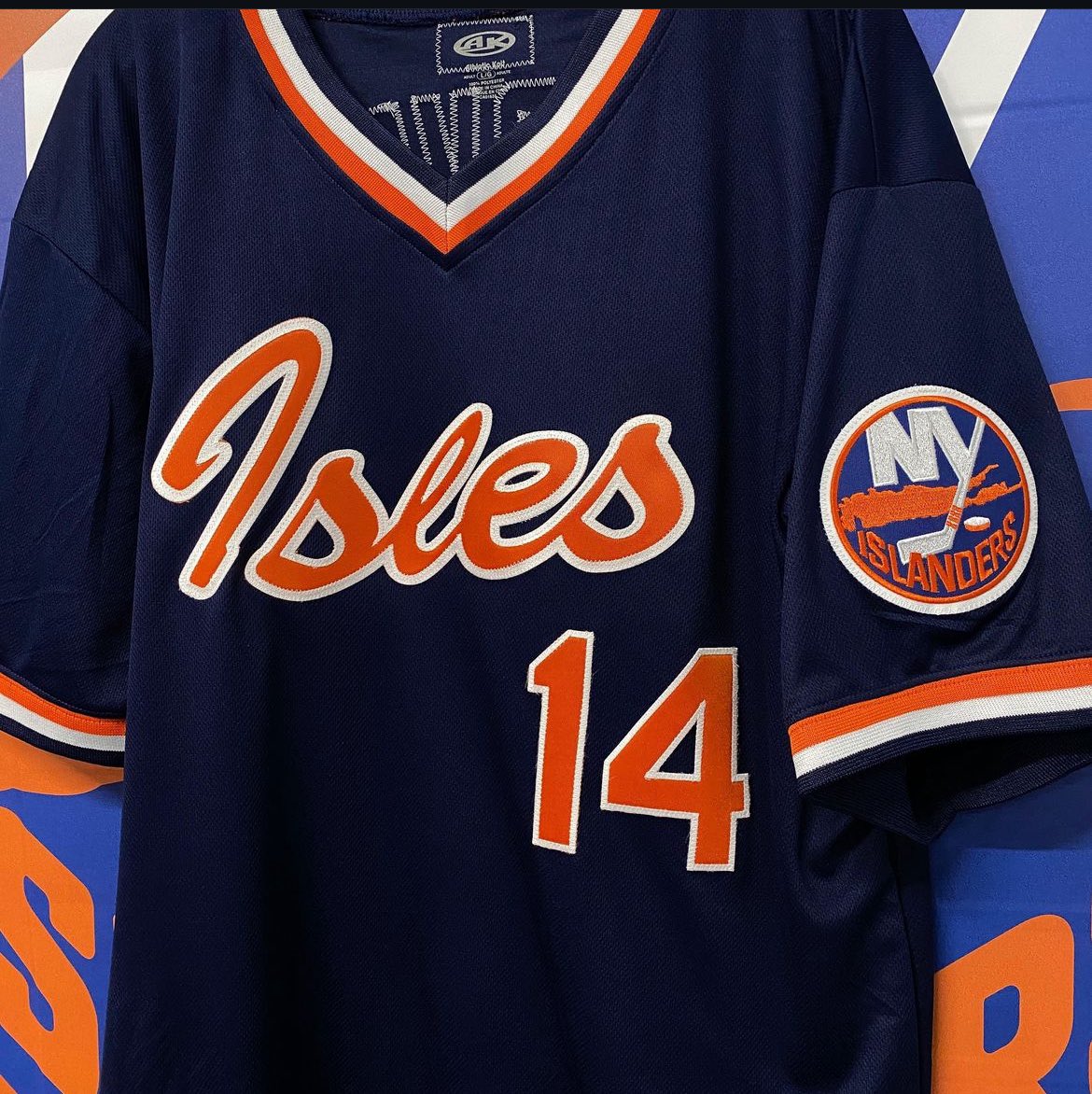 RTaub_'s tweet photo. These are sick ❄️❄️ #Isles

📸: New York Islanders Pro Shop/IG https://t.co/hs0iikk1Hq