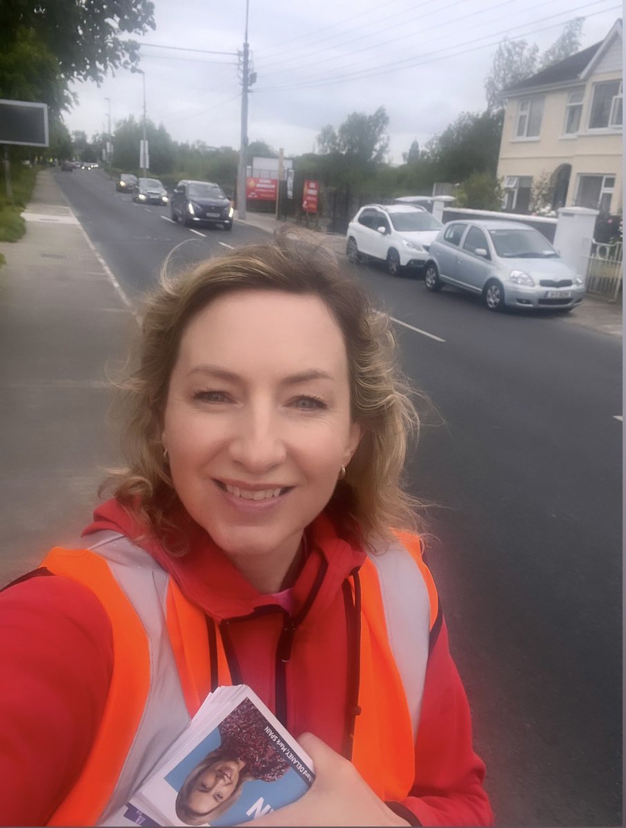 The rain caught up with us in Corbally today but it was great to chat with residents of Corbally Road, Janemount Park and College Park. #LE24