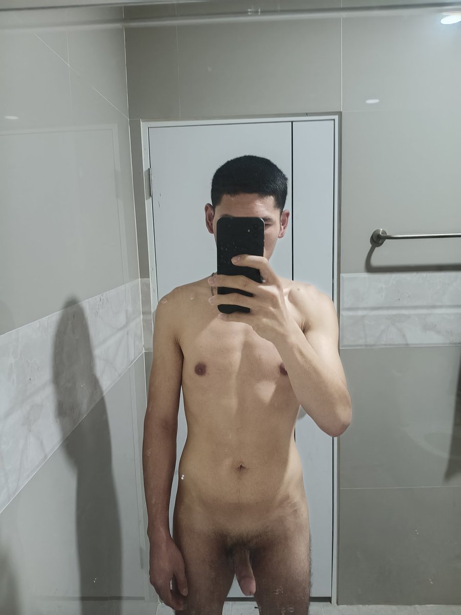 Aekkarat tweet media