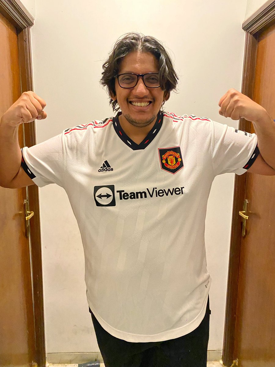 aalokpadhye's tweet image. One last time this season. Let’s go! 

#Facupfinal #MUTC @ManUtd 
📷 : @vantaskigoli