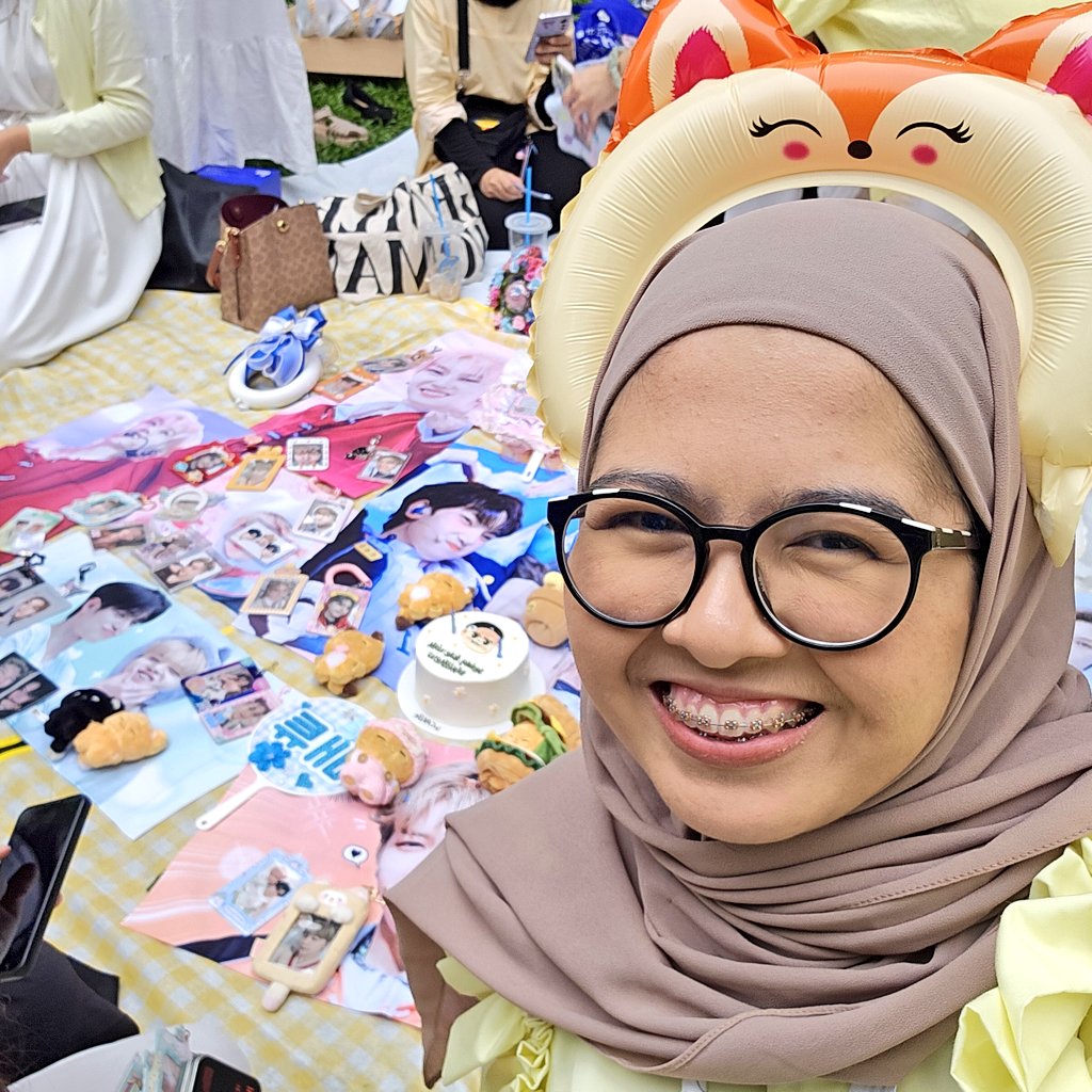 seokryupng's tweet photo. ke kayu putih sama haji amat
ih lucu amaaaat🥺🌼✨️💛🌤
#SpringDateWithMatthew https://t.co/xOep2uQG6Y