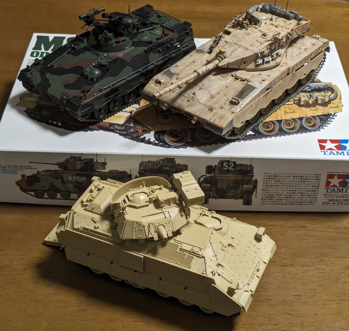 4J3nBVbE2JJcrxt's tweet image. #プラモデルライフ
#戦車模型普及委員会
メルカバさんを完成させ、マルダーとブラッドレーを作りながら、LAVやら友人のレジェンドガンダムを作り、色々寄り道しながらアレヤコレヤしてるオデ、74式に手を出し始める…。
…爺でへんさーとバスターさんも…。