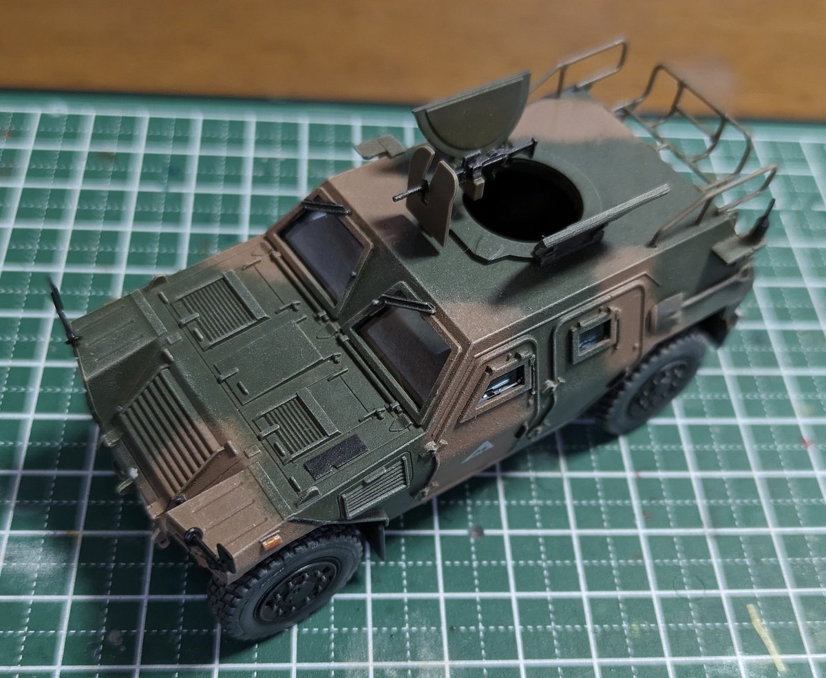 4J3nBVbE2JJcrxt's tweet image. #プラモデルライフ
#戦車模型普及委員会
メルカバさんを完成させ、マルダーとブラッドレーを作りながら、LAVやら友人のレジェンドガンダムを作り、色々寄り道しながらアレヤコレヤしてるオデ、74式に手を出し始める…。
…爺でへんさーとバスターさんも…。