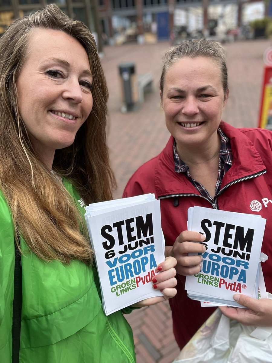 Weer druk aan het flyeren vandaag. Veel fijne gesprekken op straat. Stem 6 juni GroenLinks-Pvda! Voor Europa, voor klimaat, veiligheid en voor Nederland.💚❤️