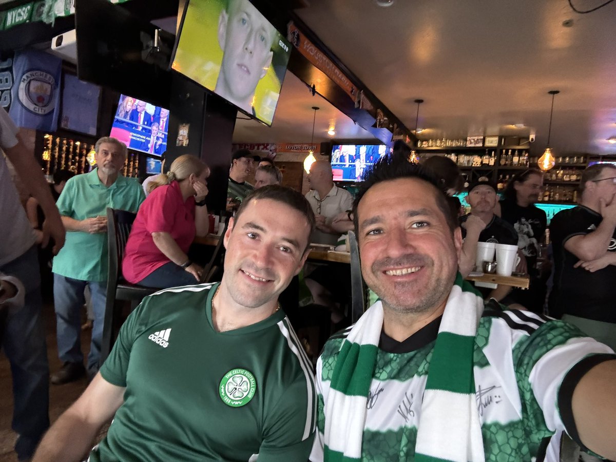 Fran Alonso (@franalonsofa) on Twitter photo Lets go bhoys!! 💚🍀💪
🏆
With Houston <a href="/CelticFC/">Celtic Football Club</a> supporter club
<a href="/juventudmckeown/">Andy McKeown</a> Lets go bhoys!! 💚🍀💪
🏆
With Houston <a href="/CelticFC/">Celtic Football Club</a> supporter club
<a href="/juventudmckeown/">Andy McKeown</a>